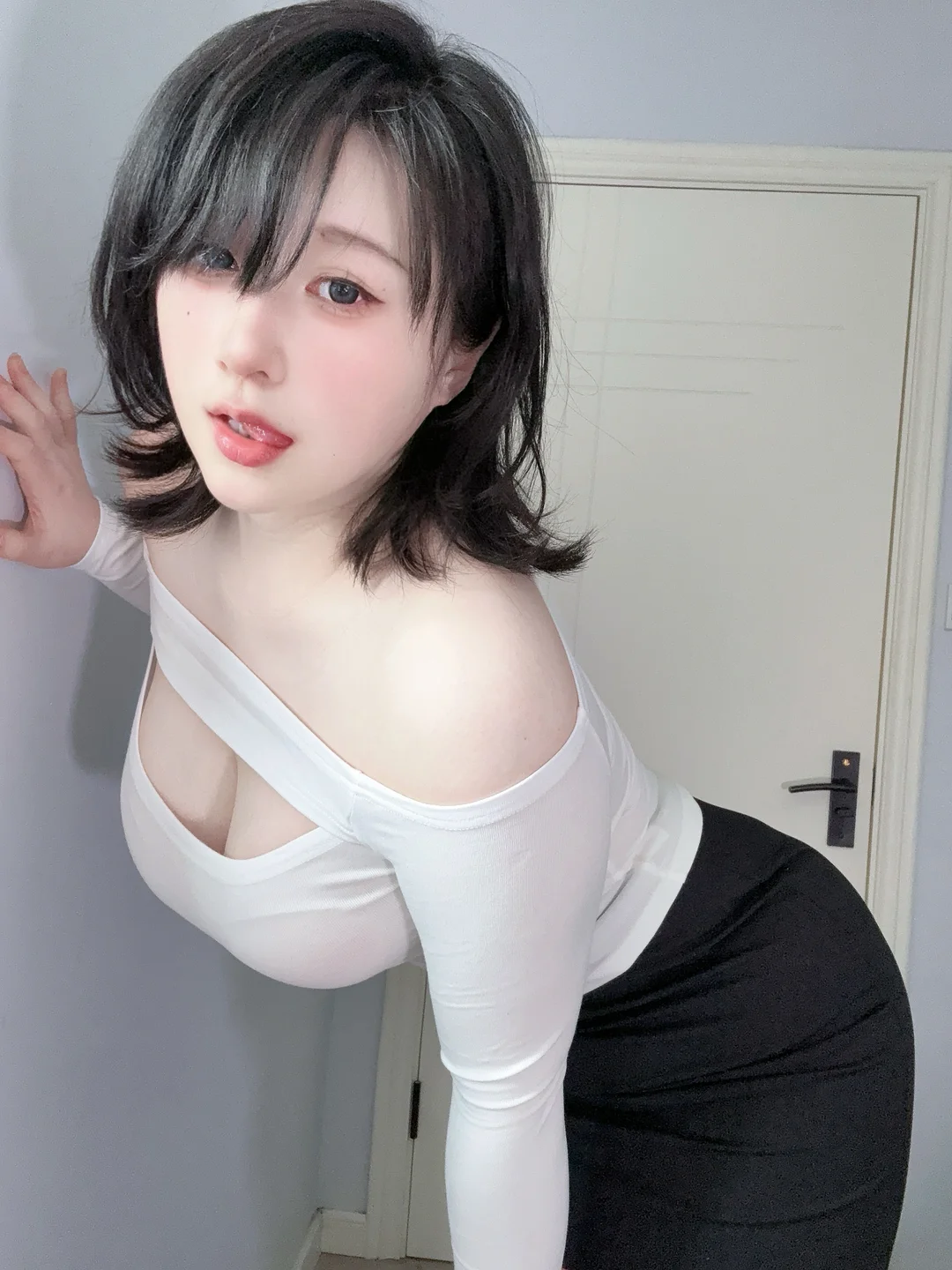 Zyra秋 - No.013 妈妈的裙子 [47P-216MB] tg@simisebaisi 【丝足阁】009.webp